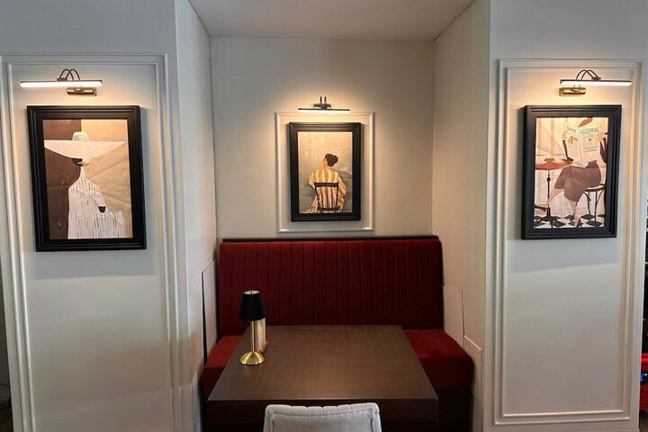 Dining 42 of 61