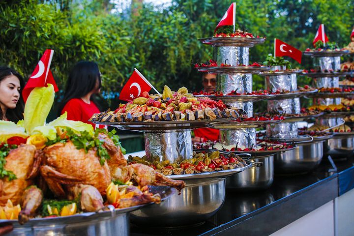 Dining 54 of 77