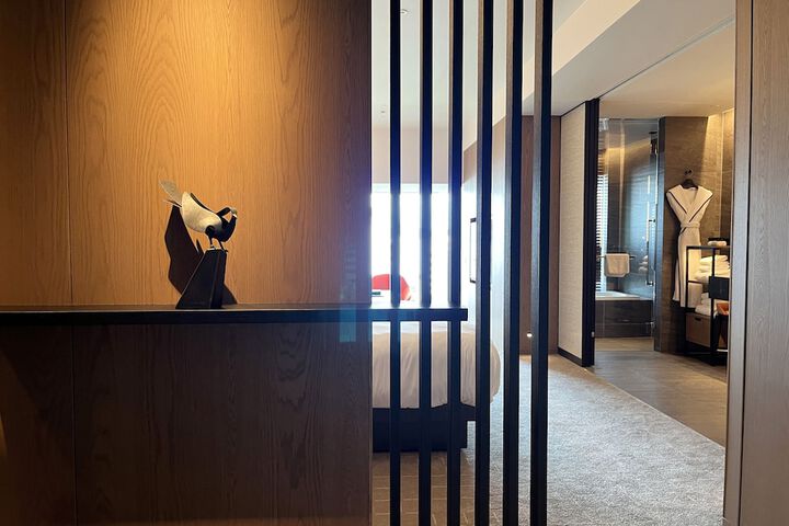 Room 26 of 98