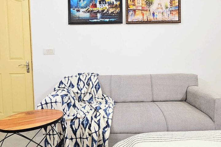 Room 15 of 51
