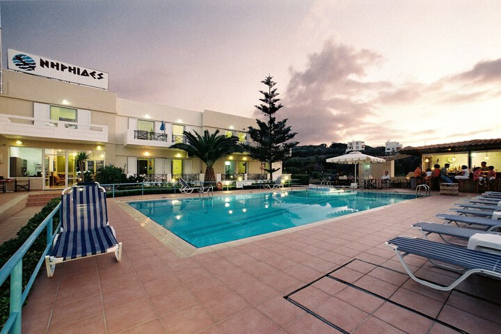 Pool 143 of 172