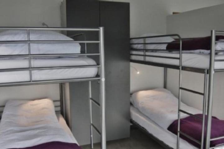 Room 84 of 276