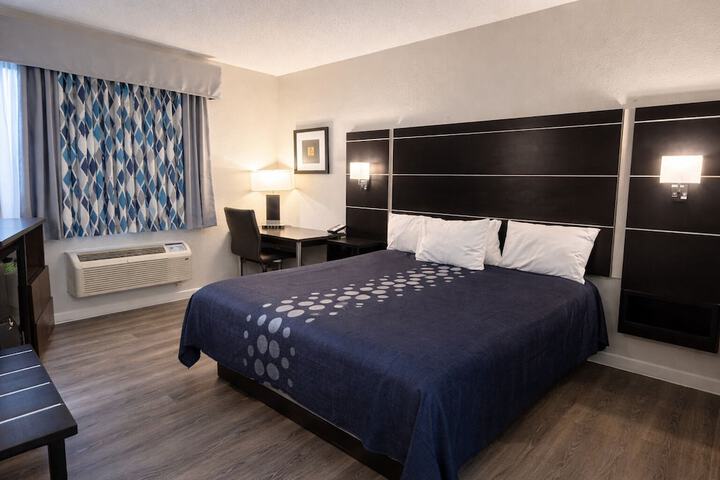 Room 20 of 32