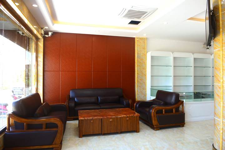Hotel Interior 9 of 16