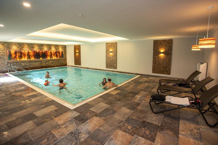 Hotel with Pool