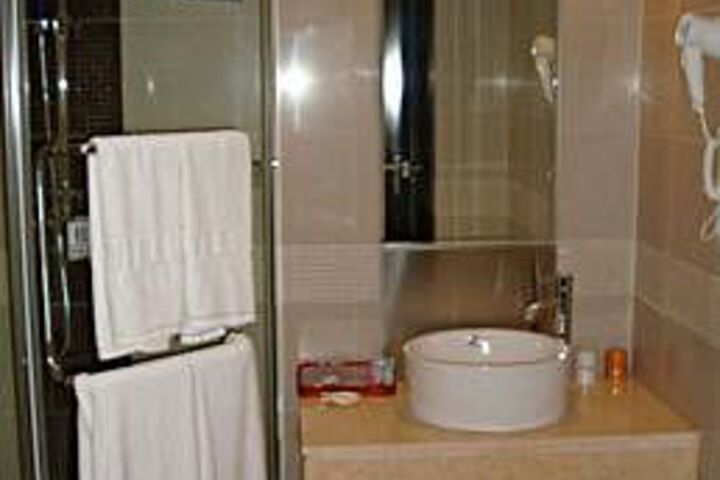 Room 2 of 9
