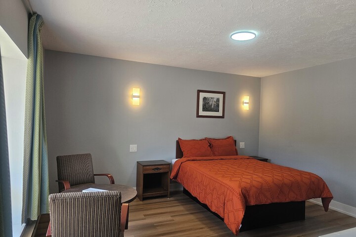 Room 25 of 69