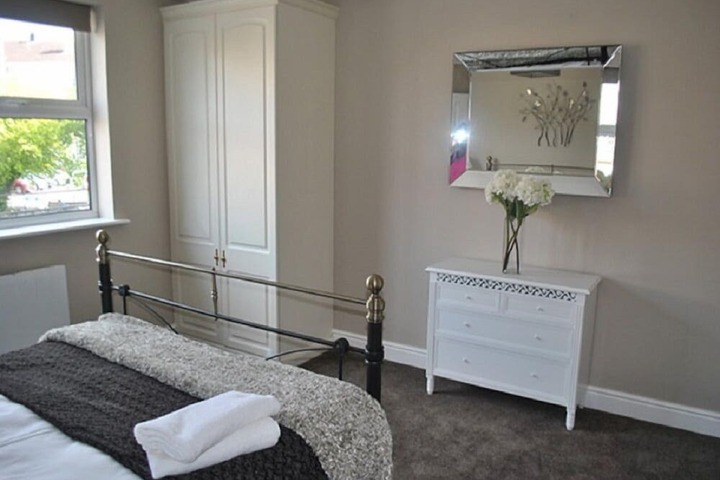 Room 12 of 47