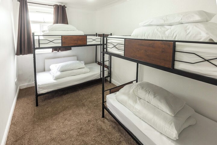 Room 8 of 15