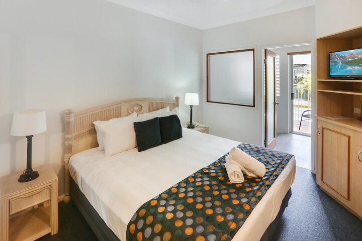 Room 10 of 29