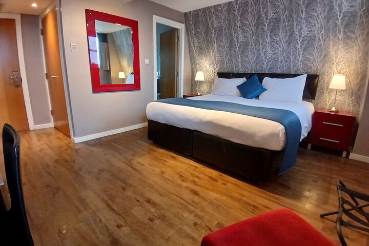 Room 57 of 182