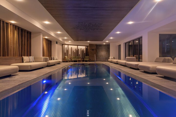 Pool 38 of 112