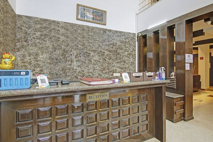 Blue Moon Residency Hotel & Restaurant