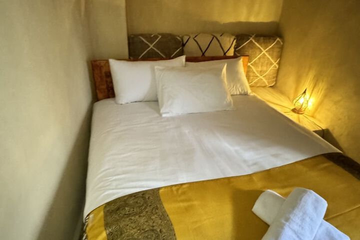 Room 8 of 63