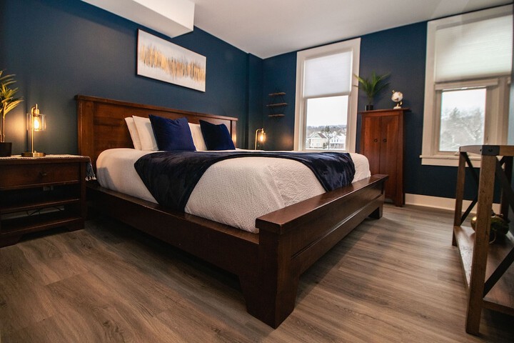 Room 4 of 38