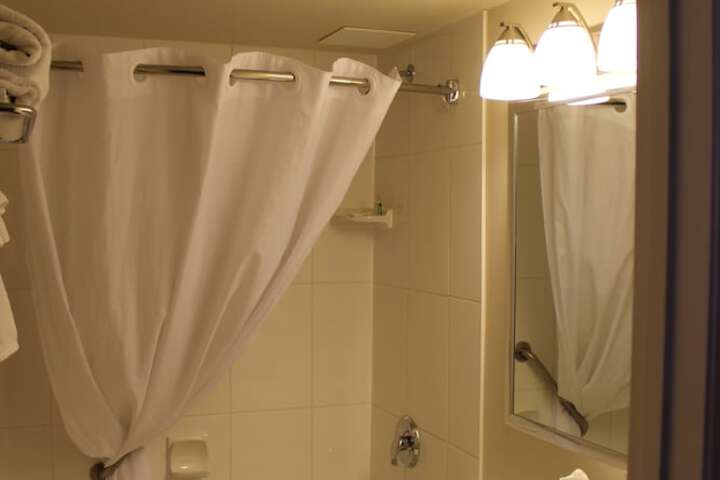 Bathroom sink