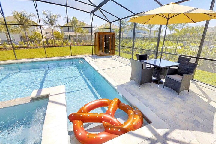 Pool 50 of 56