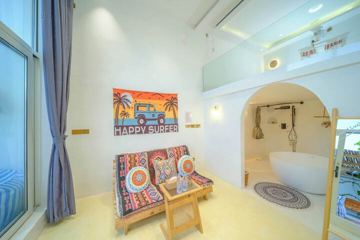 Room 6 of 171