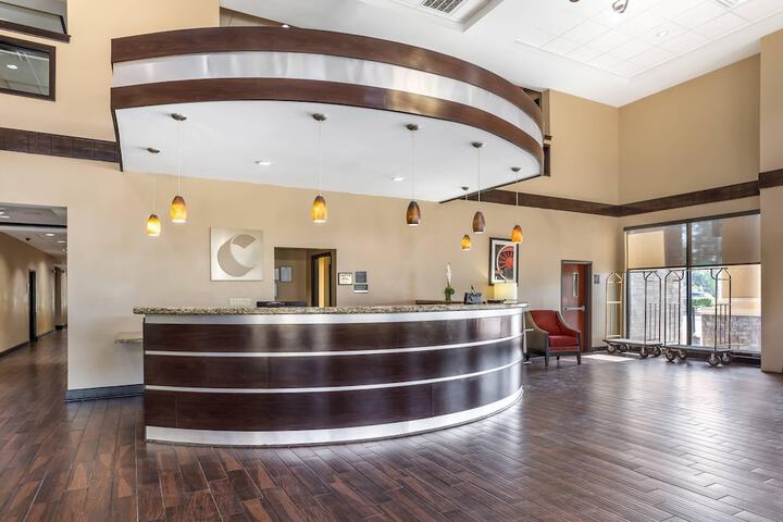 Guest Lobby