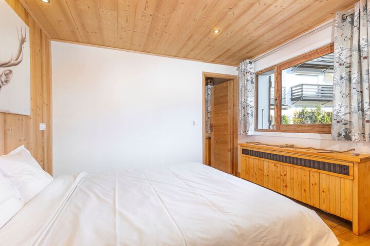 Room 3 of 23