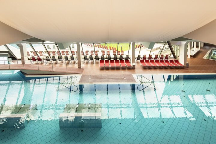 Pools & Facilities