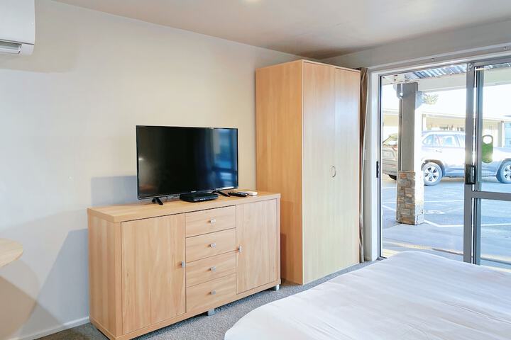 Room 48 of 75