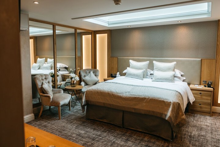 Room 26 of 71