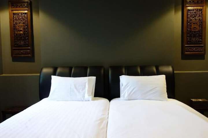 Room 15 of 41