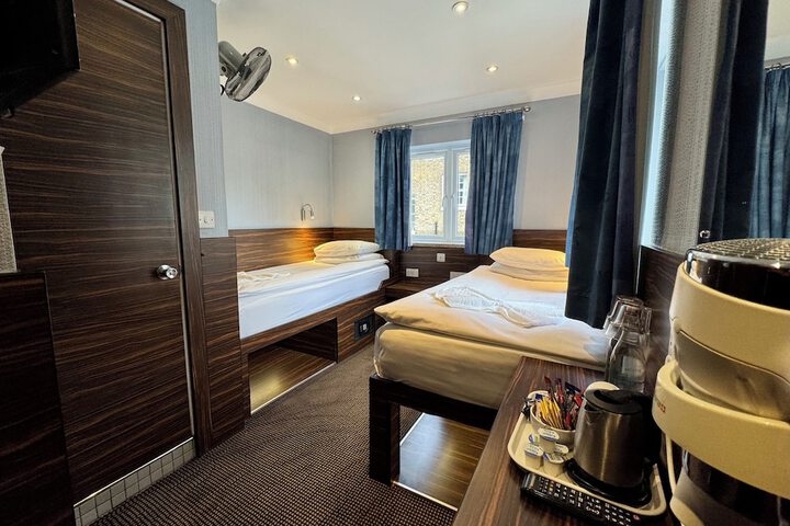 Room 40 of 67