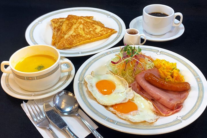 Breakfast/Coffee Service 60 of 77