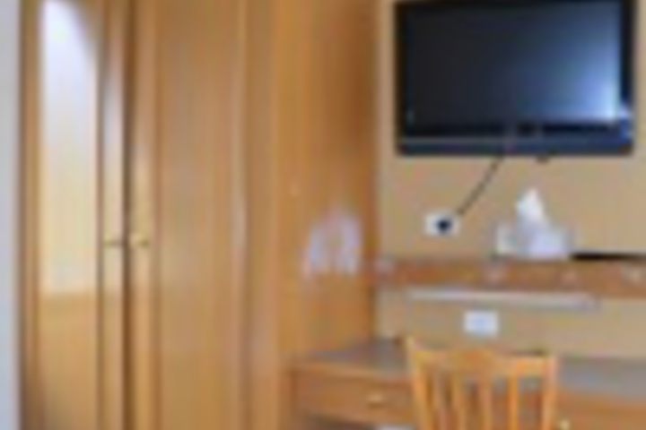 Room 521 of 768