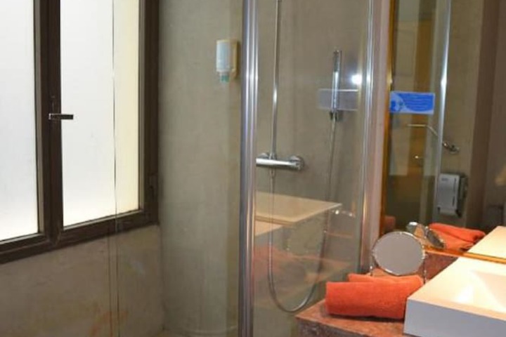 Bath Interior