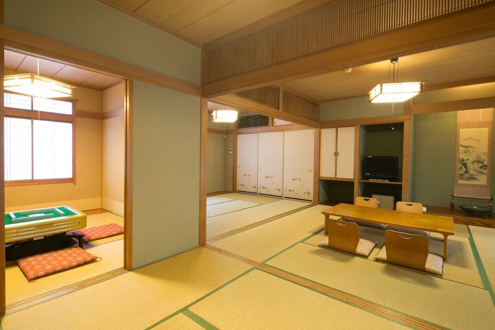 Room 5 of 69