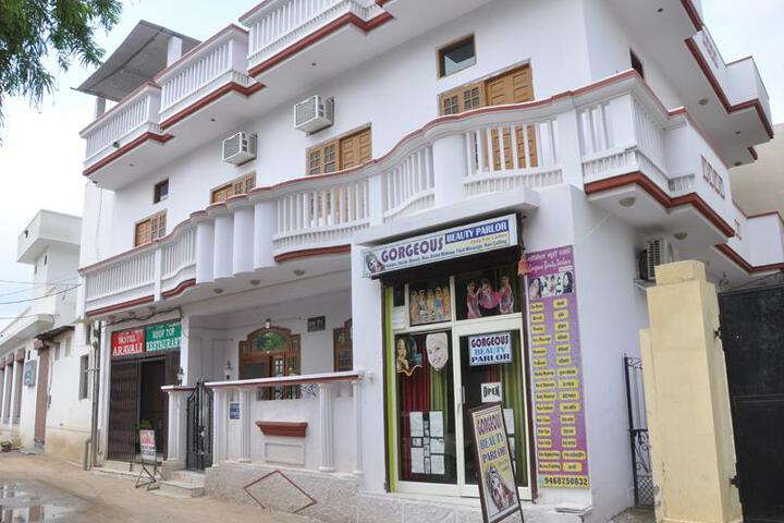 Hotel Aravali