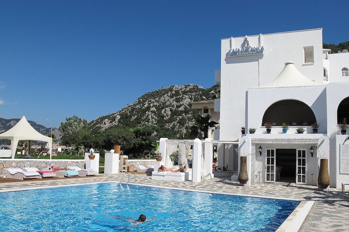 Pool Hotel