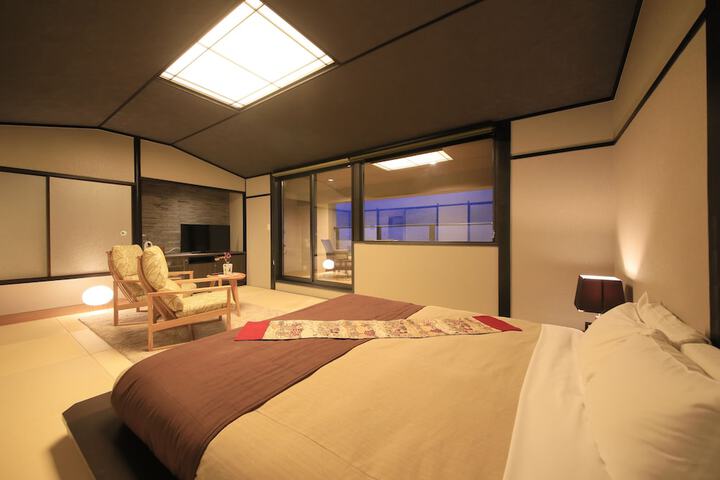 Room 29 of 81