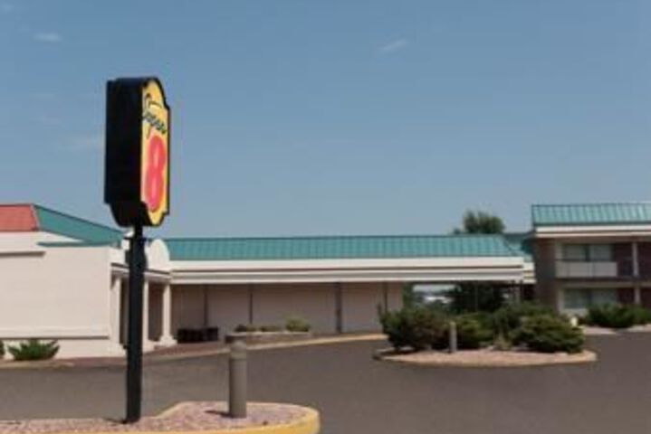 Photo of Super 8 Colorado Springs South Circle Dr.