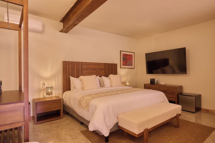Room 15 of 47