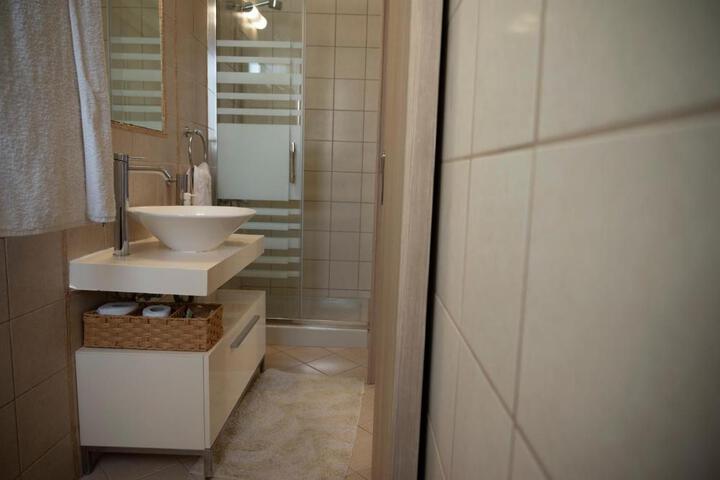 Photo 29