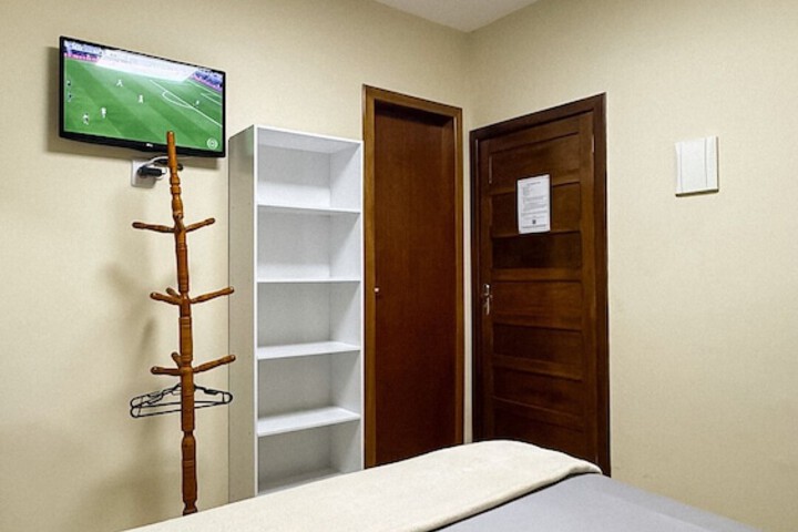 Room 15 of 49