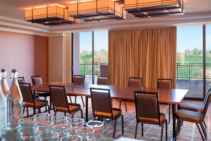 Meeting facility
