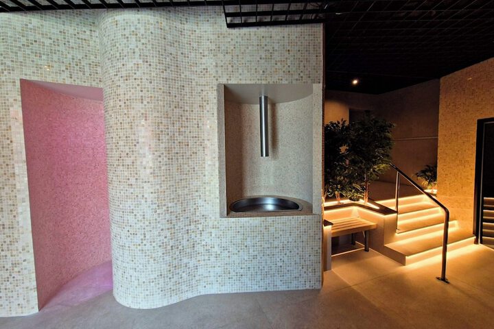 Spa 53 of 70