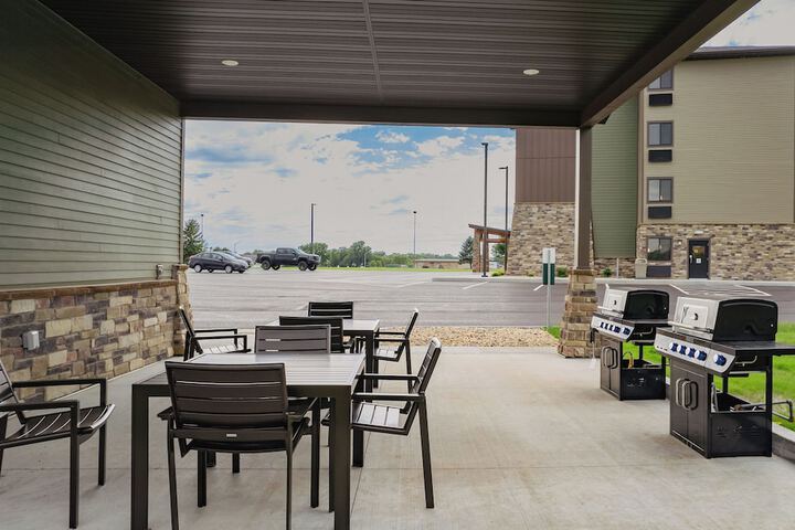 Property Grounds 30 of 32