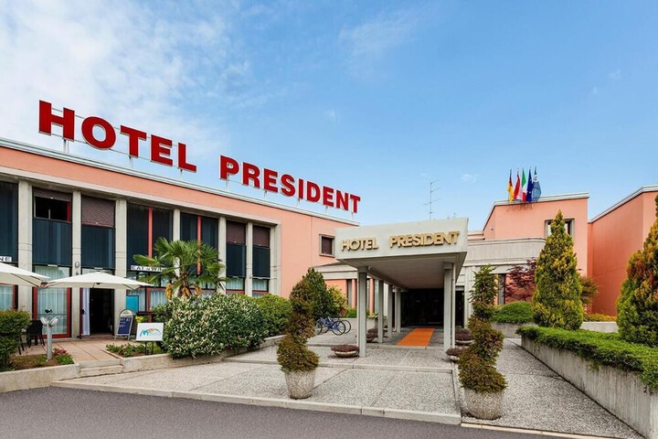 Hotel 54 of 55