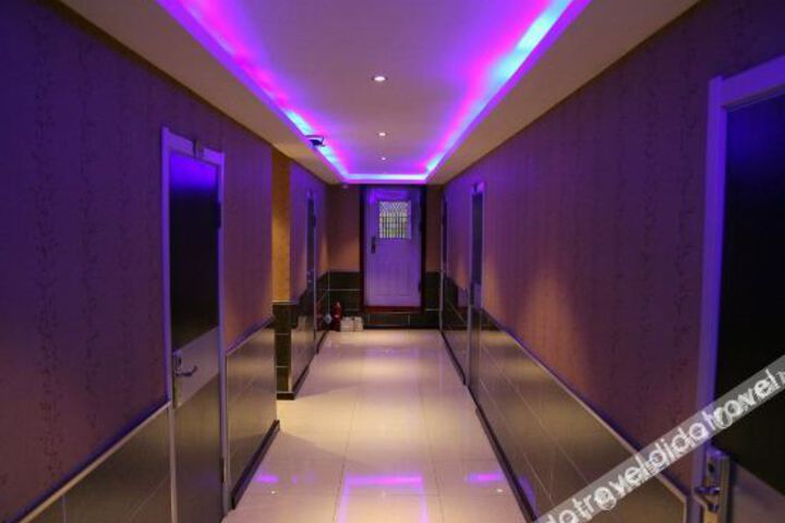 Hotel Interior 8 of 20