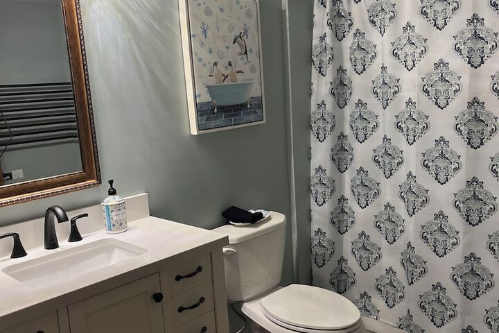 Room 15 of 15