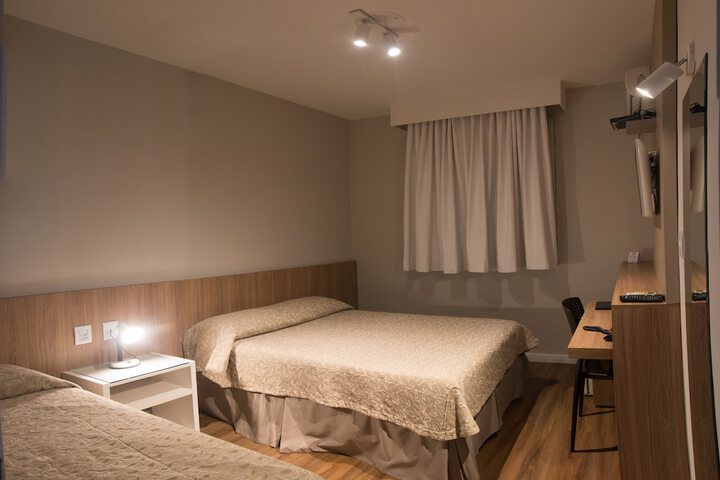 Room 7 of 38