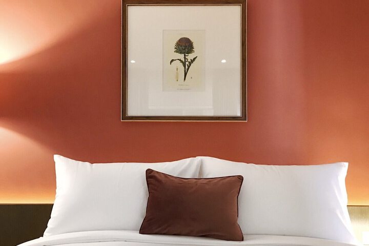 Room 33 of 260