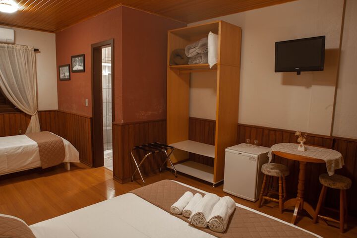 Room 30 of 47