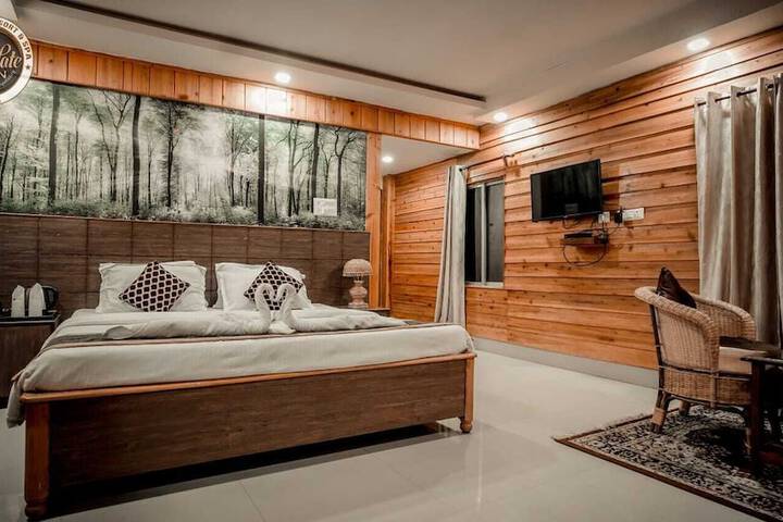 Room 2 of 17